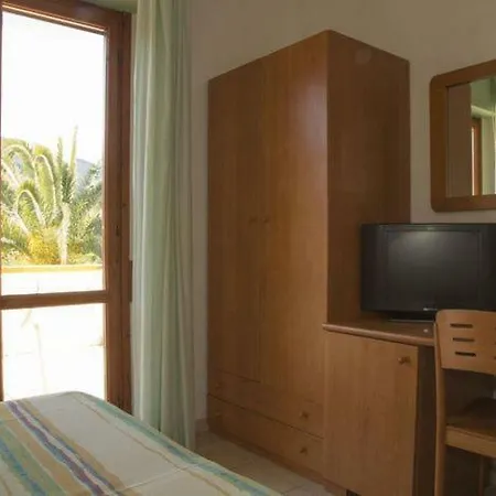 Cristina Hotel