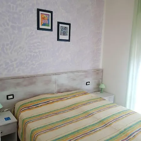 Cristina Hotel