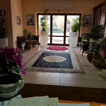 Cristina Hotel